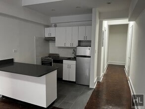 WEST 73 STREET in New York, NY - Building Photo - Building Photo