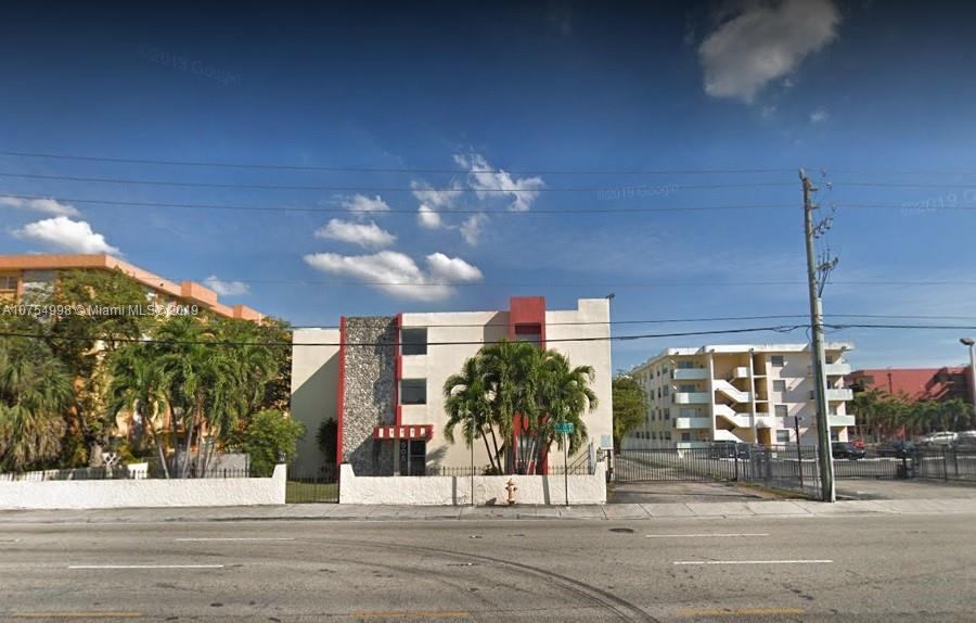 505 NW 72nd Ave in Miami, FL - Foto de edificio