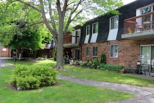 James Lane Apartments in Chatham-Kent, ON - Building Photo