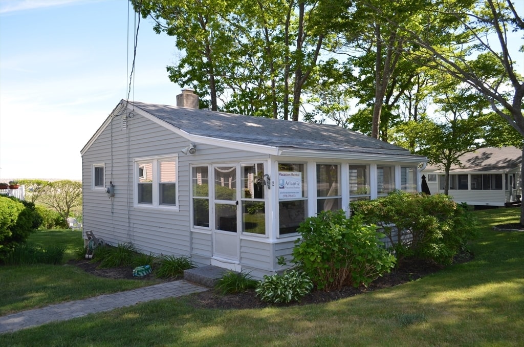 2 Saratoga Ct in Rockport, MA - Building Photo