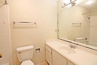 10053 Westpark Dr in Houston, TX - Building Photo - Building Photo