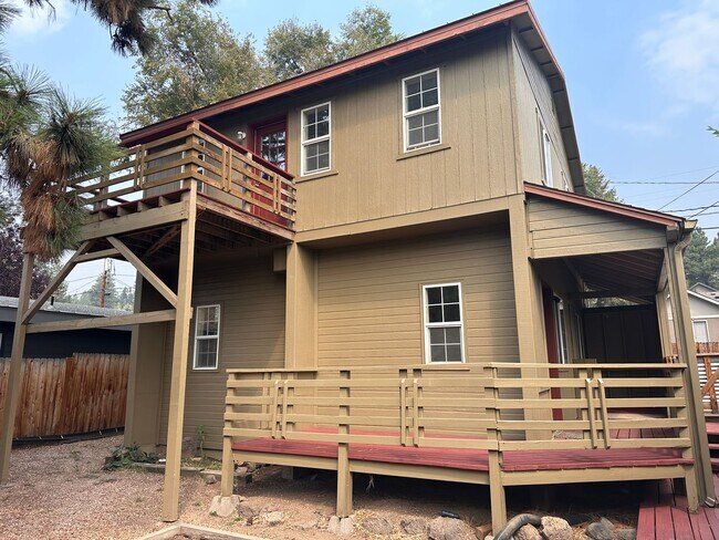 property at 1018 NW Ogden Ave