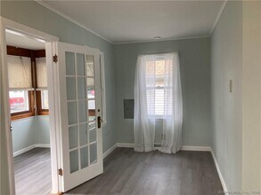 31 Daggett St in Milford, CT - Building Photo - Building Photo