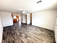 2151 Redondo Ln in Bullhead City, AZ - Building Photo - Building Photo