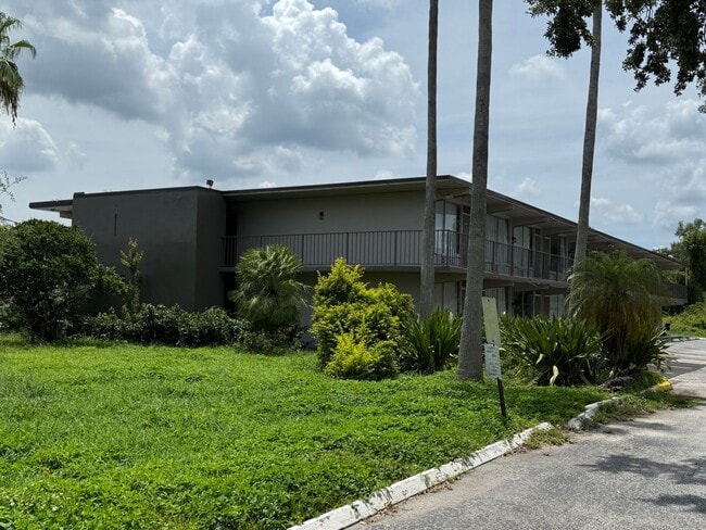 property at 5020 W Irlo Bronson Memorial Hwy