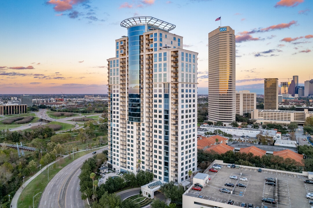 The Royalton at River Oaks in Houston, TX - Foto de edificio