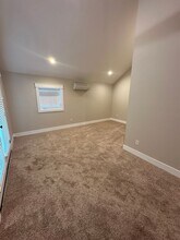 29991 Lake Creek Dr in Halsey, OR - Building Photo - Building Photo