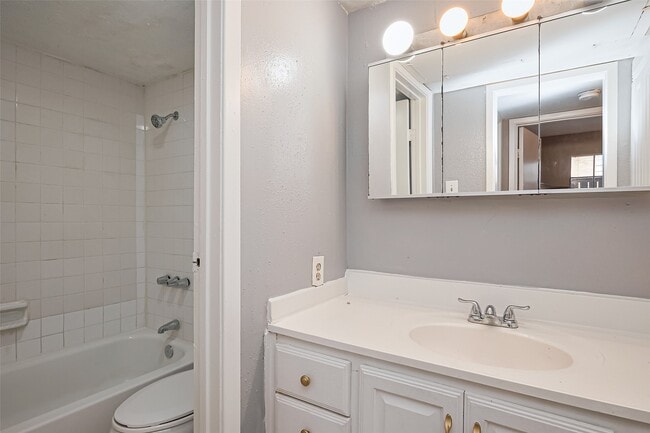 property at 9090 S Braeswood Blvd