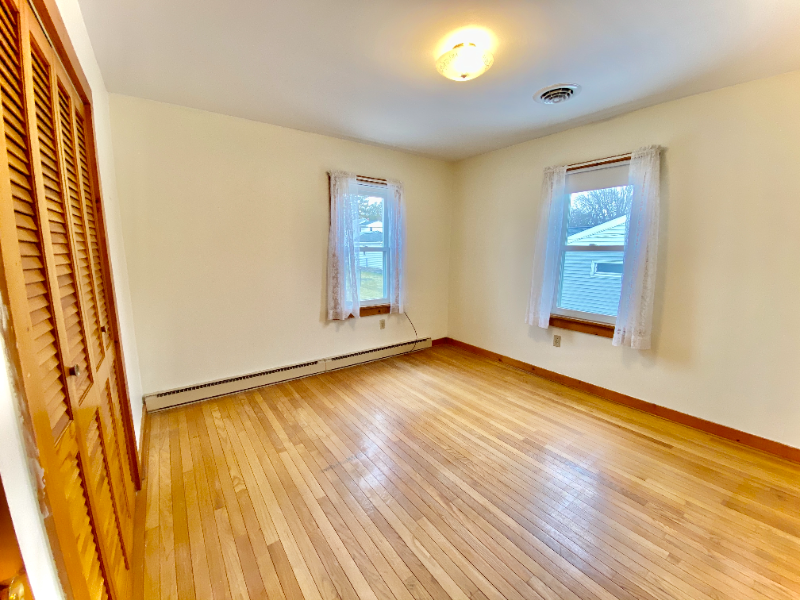 44 S Glenbrook Ave in Danville, PA - Building Photo
