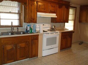 16881 Beau-Kay Dr in Choctaw, OK - Building Photo - Building Photo