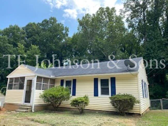 3683 Yale Ave in Winston-Salem, NC - Building Photo - Building Photo