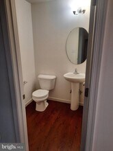 704 Admiral's Quay Dr in Mechanicsburg, PA - Building Photo - Building Photo