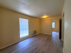 4370 Avenue A in Beaumont, TX - Building Photo - Building Photo