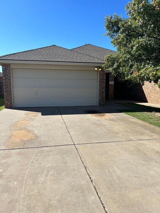 615 N Elkhart Ave in Lubbock, TX - Building Photo