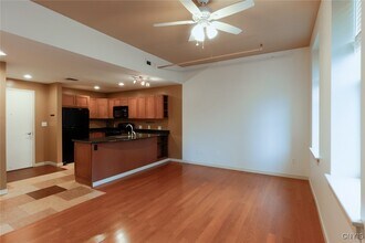 208 W Water St in Syracuse, NY - Building Photo - Building Photo