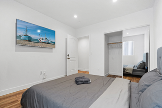 9511 Baring Cross St in Los Angeles, CA - Building Photo - Building Photo