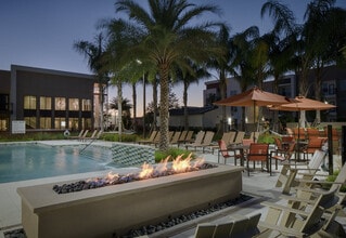Maitland Pointe in Altamonte Springs, FL - Building Photo - Building Photo