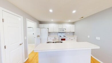 5604 Vintage Pl, Unit 5604 in Dublin, OH - Foto de edificio - Building Photo