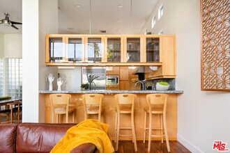 2217 Grand Canal in Los Angeles, CA - Building Photo - Building Photo