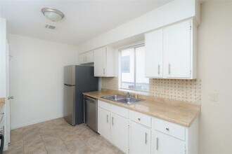 5603 Porsche Ln in Austin, TX - Building Photo - Building Photo