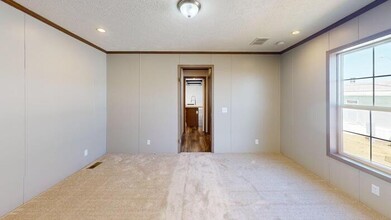 360 Continental Ave in Bismarck, ND - Building Photo - Building Photo