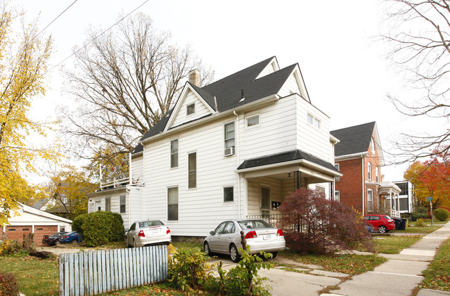 715 Lawrence St in Ann Arbor, MI - Foto de edificio - Building Photo