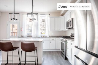 Private bedroom in 4 bed/3.5 bath Home in Washington, DC - Building Photo - Building Photo