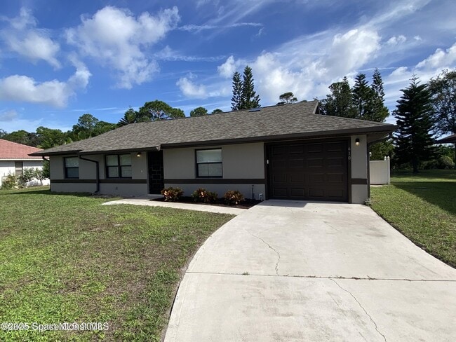 610 Soto Grande Ct in Melbourne, FL - Building Photo - Building Photo