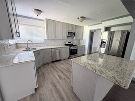 3818 Linkwood Dr in Houston, TX - Building Photo