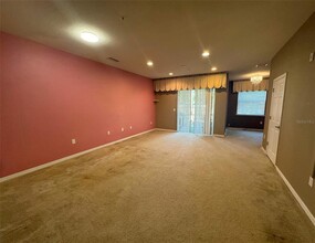 8022 Moonstone Dr in Sarasota, FL - Building Photo - Building Photo