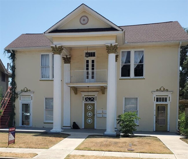 property at 110 E Craig Pl