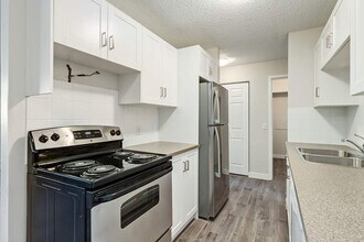 Cassils Manor in Brooks, AB - Building Photo - Building Photo
