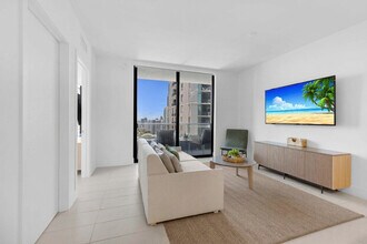 601 NE 1st Ave, Unit SI ID1227557P in Miami, FL - Building Photo - Building Photo