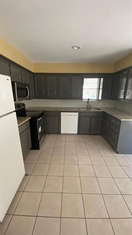 property at 524 Towne House Ln