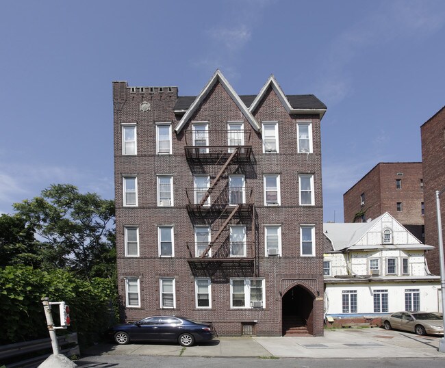 862 E 17th St in Brooklyn, NY - Building Photo - Building Photo