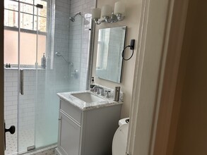 15 Short St, Unit 3 in Brookline, MA - Building Photo - Building Photo