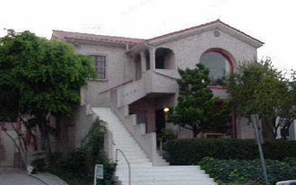 1715 Termino Ave Apartments