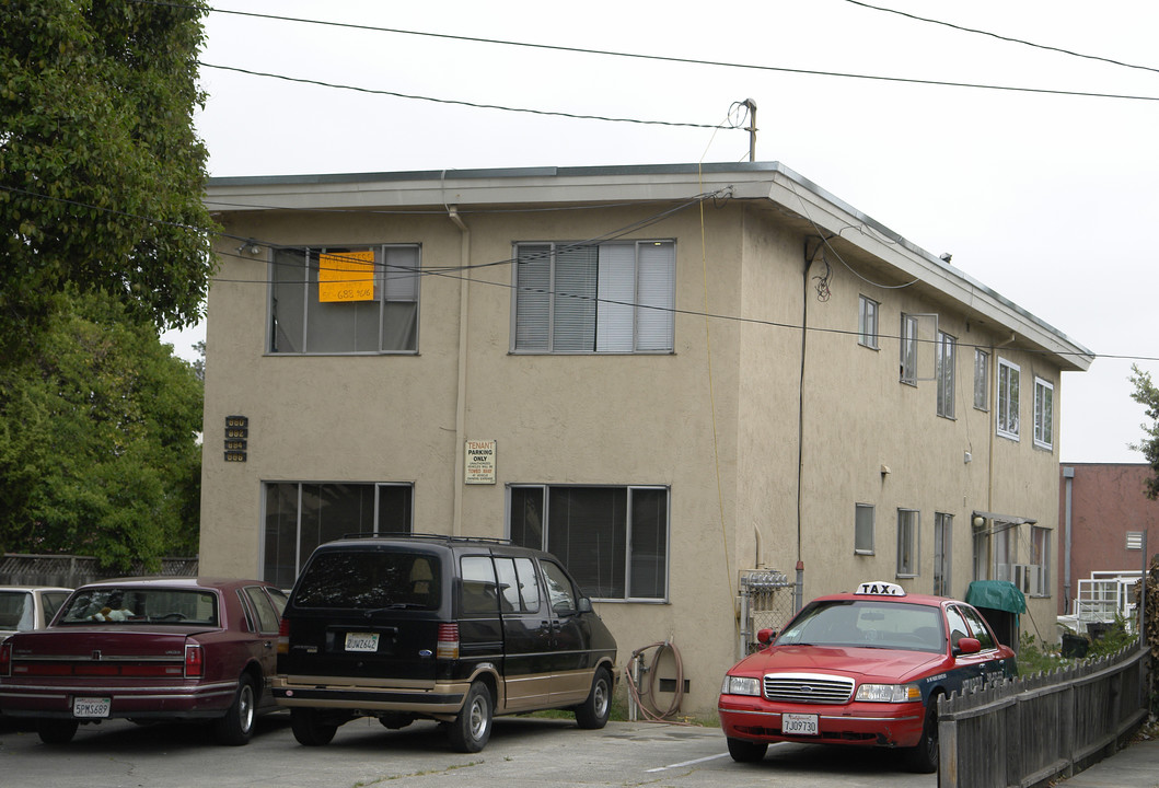 880-886 W Sunset Blvd in Hayward, CA - Building Photo