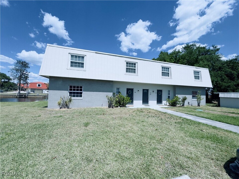 14938 Wise Way in Ft. Myers, FL - Building Photo