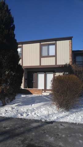 property at 484 Poplar Dr