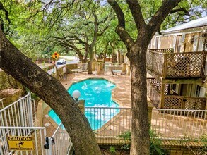 912 E 32nd St in Austin, TX - Building Photo - Building Photo