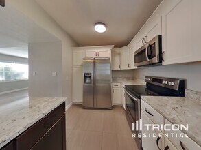 881 Julian St in Winter Park, FL - Building Photo - Building Photo
