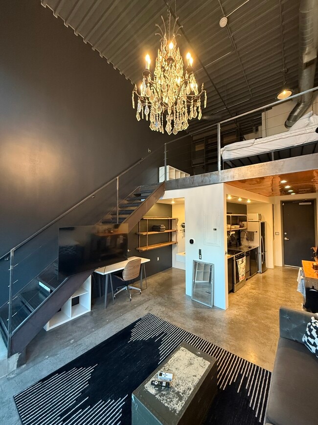 3457 Ringsby Ct, Unit 325 in Denver, CO - Foto de edificio - Building Photo