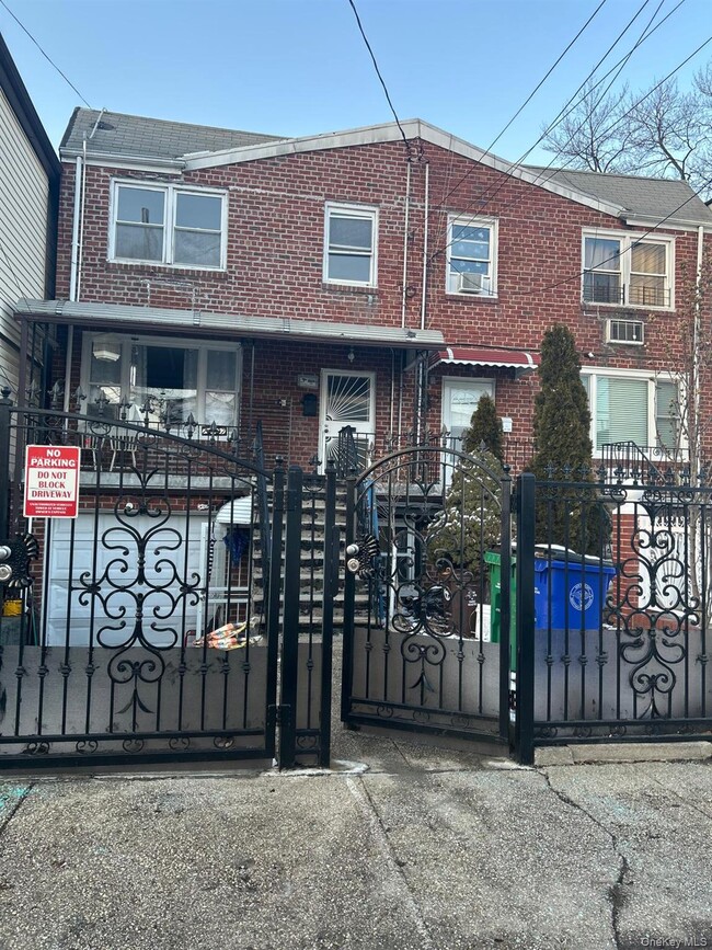 property at 74-27-74-95 95th Ave