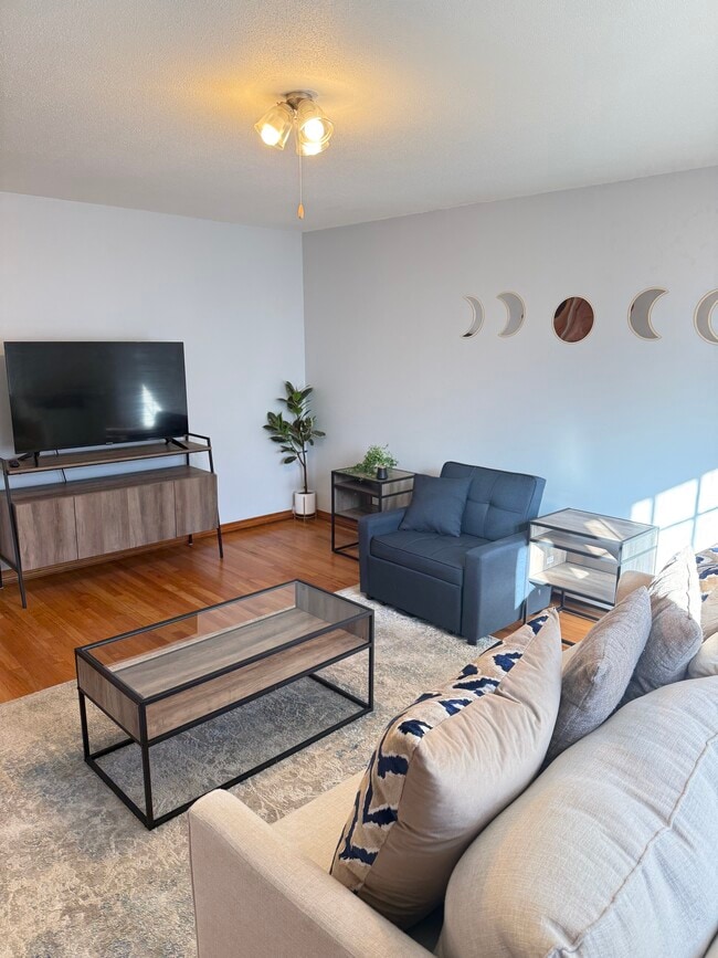 52 Gould Dr, Unit Furnished apartment in East Hartford, CT - Building Photo - Building Photo