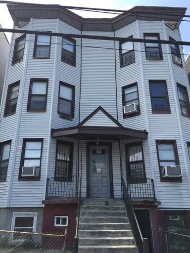 66 Chestnut St in Yonkers, NY - Building Photo