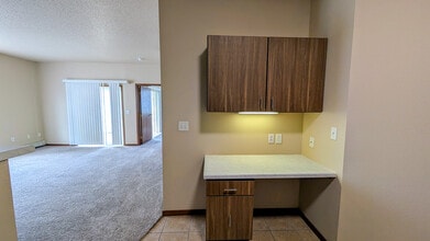 Amber Crossing Apartments in Fargo, ND - Foto de edificio - Building Photo