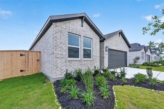 9730 Westminster Mnr Dr in Cypress, TX - Building Photo - Building Photo