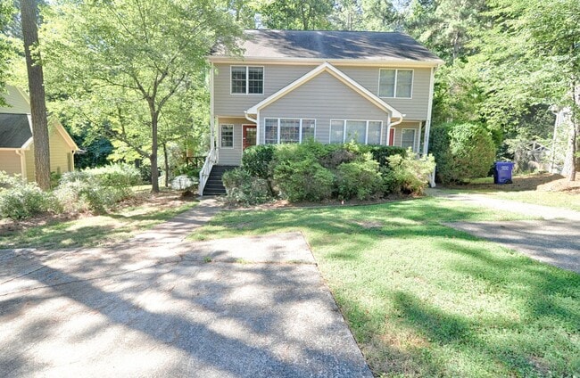 property at 106 Mallard Ct