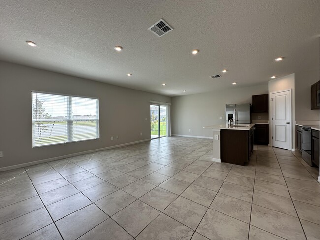 461 Cherimoya St in Fort Pierce, FL - Building Photo - Building Photo